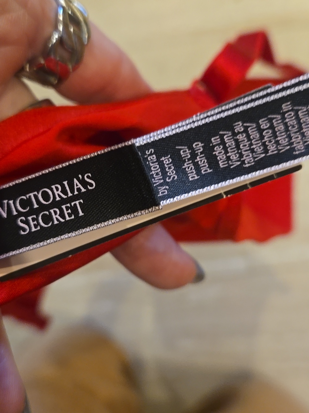 New Victoria's Secret Red Push-Up Bra - Picture 8 of 10